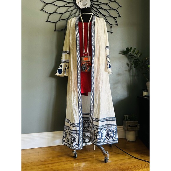 ALEXIS Belia Embroidered  Dress S pure linene  long sleeves embroidered “No belt - Picture 7 of 16